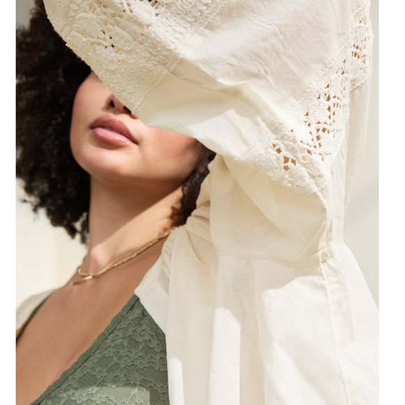 Aerie Natural Crochet Button Shirt Women’s S Boho Peasant Lace Ruffle Blouse NWT - Picture 6 of 10